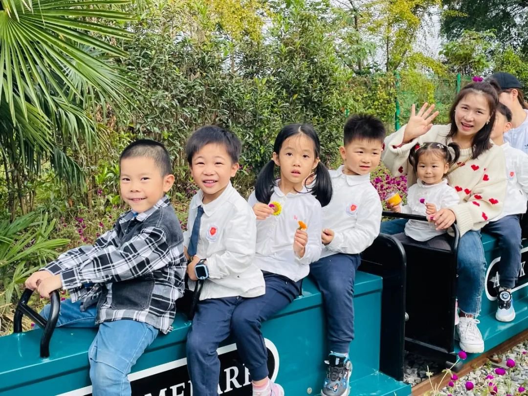 圣地雅歌幼儿园|不负好时光，，，，，，相约趣探秋