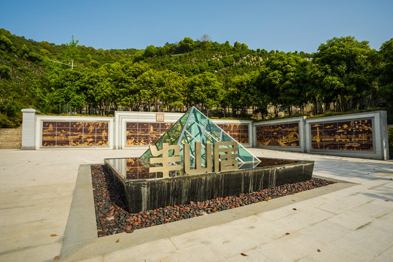 感受自然之美，，，，，，优德88集团的陵园妄想哲学